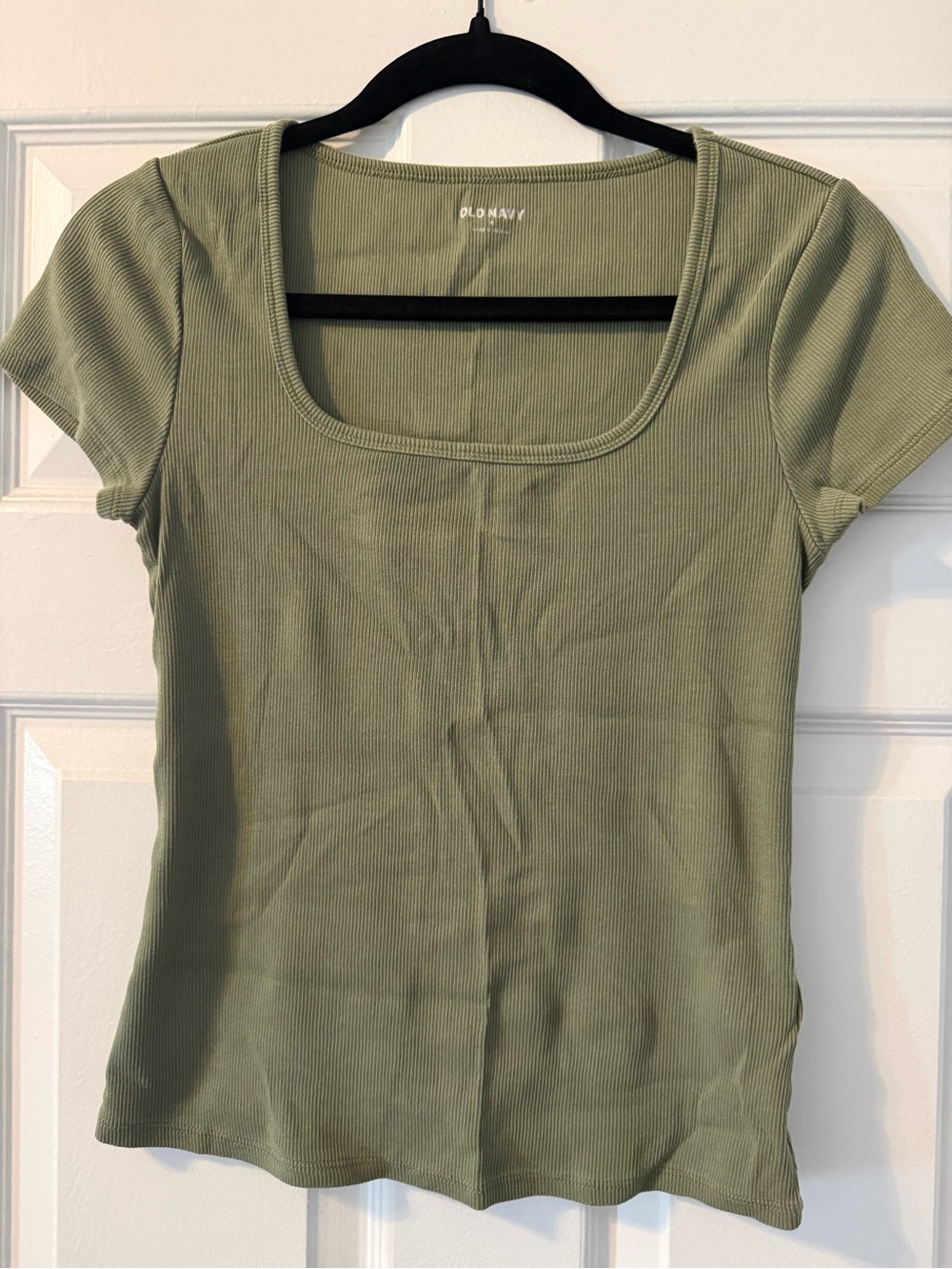 Old Navy Olive Green Short-Sleeve Ribbed Scoop Neck Tee